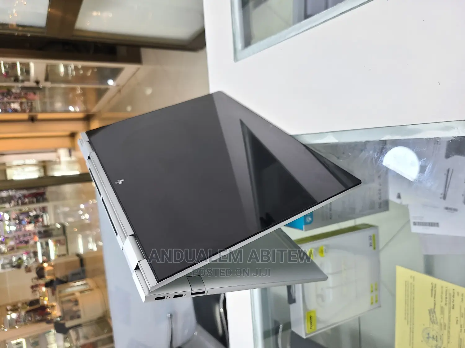 New Laptop HP Envy X360 8GB Intel Core I7 SSD 1T