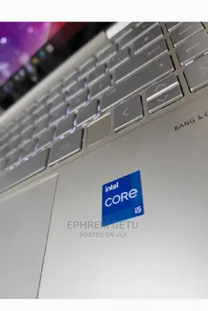 New Laptop HP Pavilion 13 X360 8GB Intel Core I5 SSD 512GB