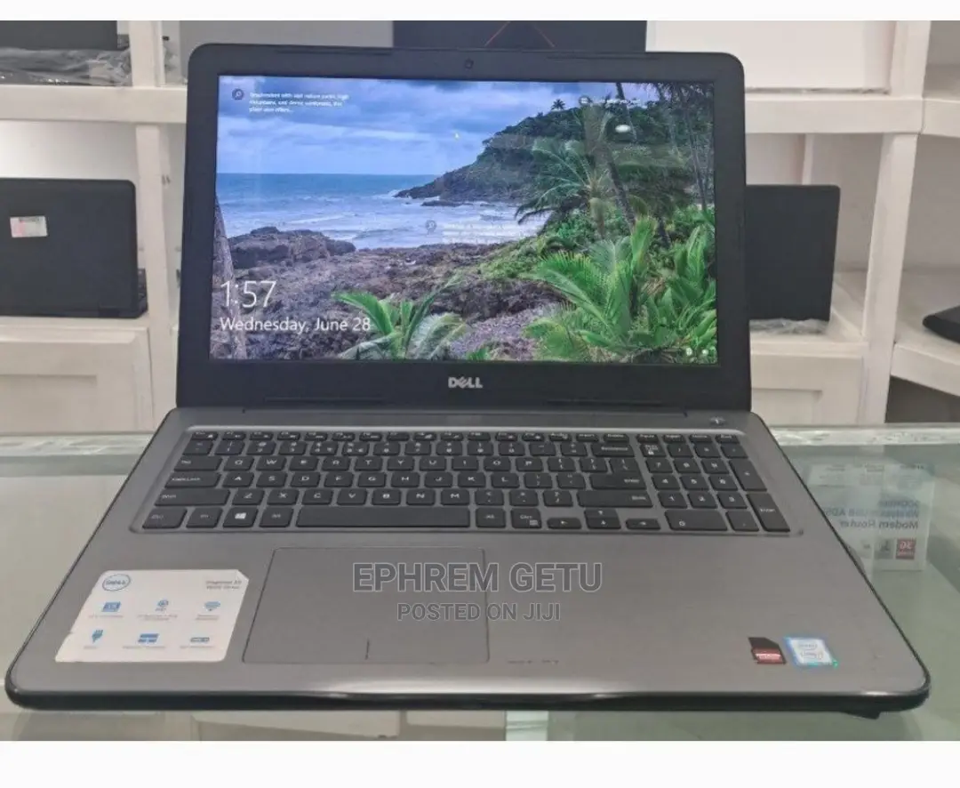 New Laptop Dell Inspiron 15 5567 8GB Intel Core I7 SSD 512GB