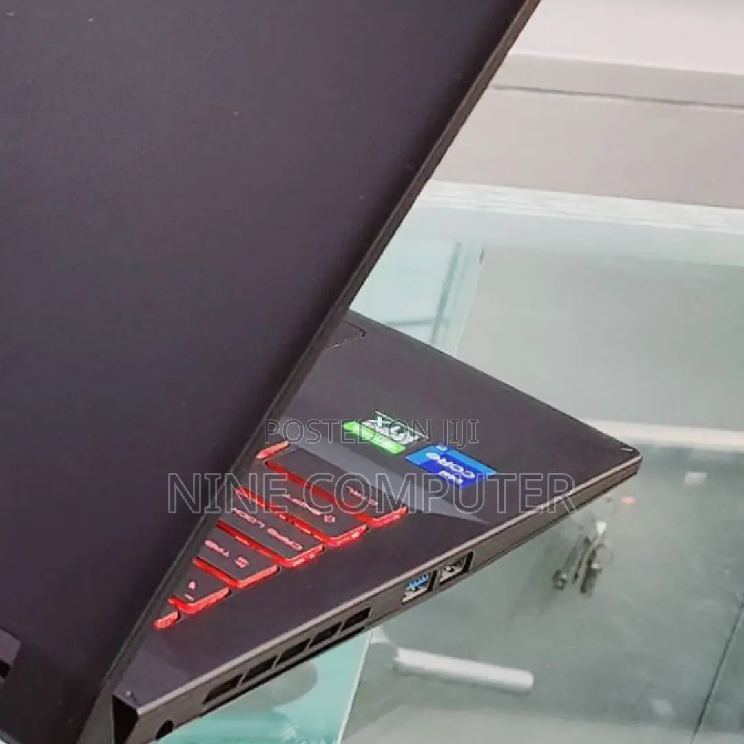 New Laptop MSI Katana GF66 16GB Intel Core I7 SSD 1T