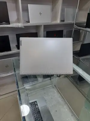 Photo - New Laptop Lenovo Ideapad 3 4GB Intel Core I3 SSD 256GB