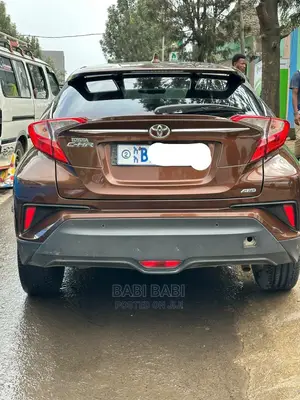 Toyota C-HR 2017 Brown