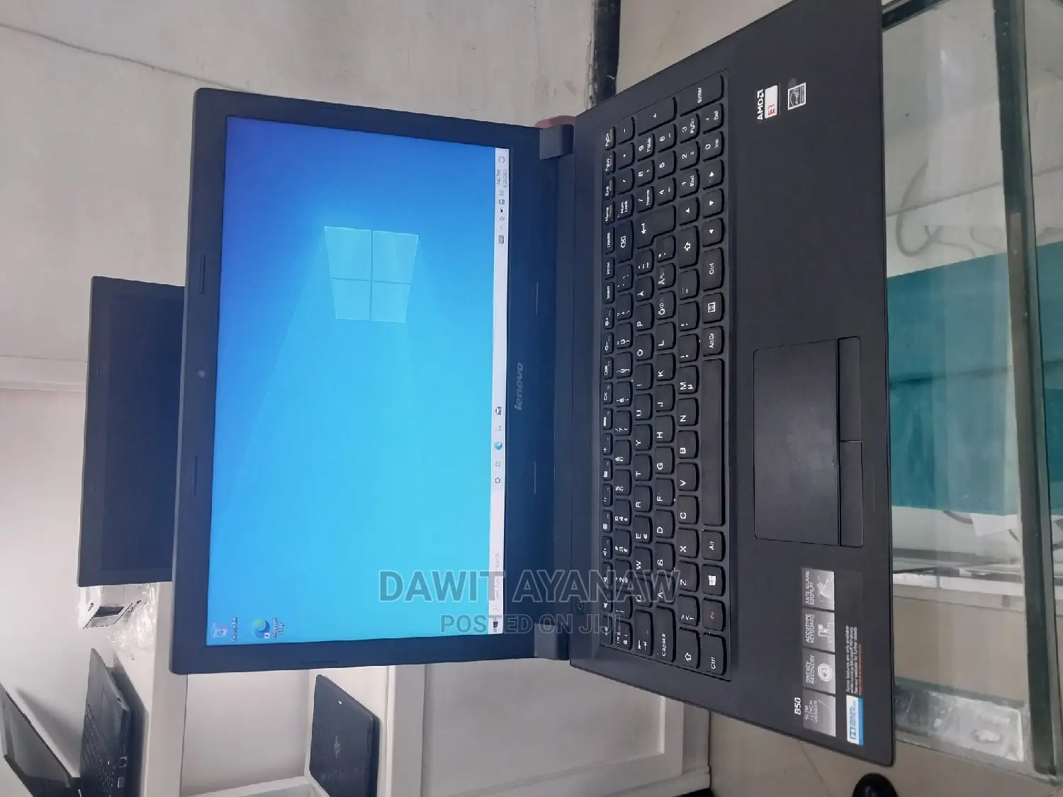 New Laptop 4GB Intel Core I3 HDD+SSD 256GB