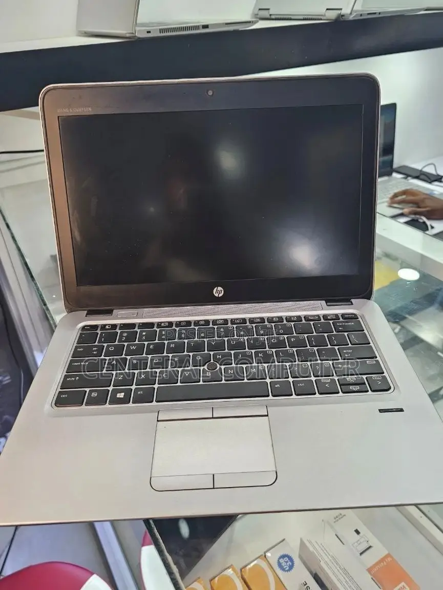 Laptop HP EliteBook 820 8GB Intel Core I5 SSD 512GB