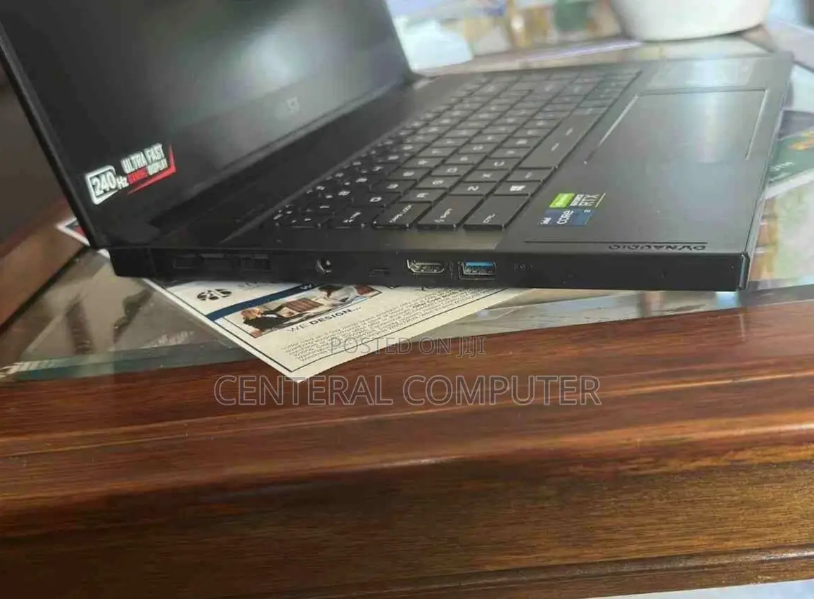 New Laptop MSI GS66 Stealth 10UE 16GB Intel Core I7 SSD 512GB