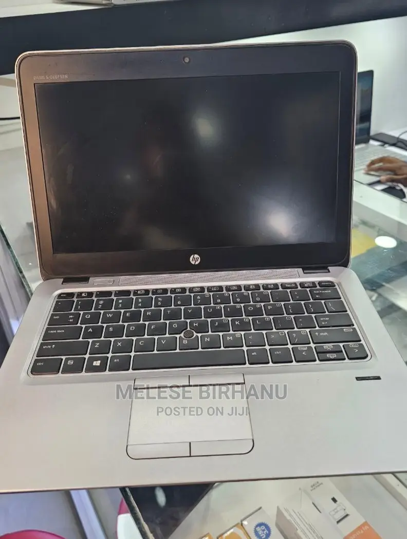 New Laptop HP EliteBook 820 G3 8GB Intel Core I7 SSD 512GB