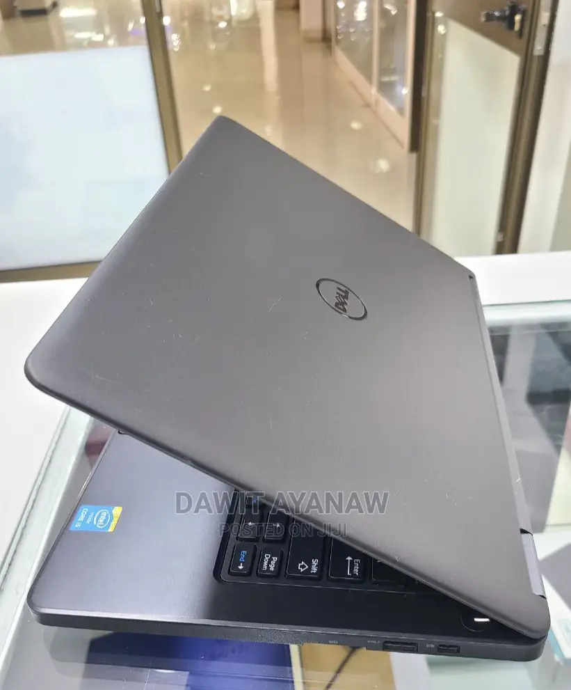 New Laptop Dell Latitude 12 E5250 8GB Intel Core I5 HDD 500GB