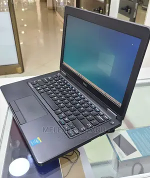 Photo - New Laptop Dell Latitude 12 E5250 8GB Intel Core I5 HDD 500GB