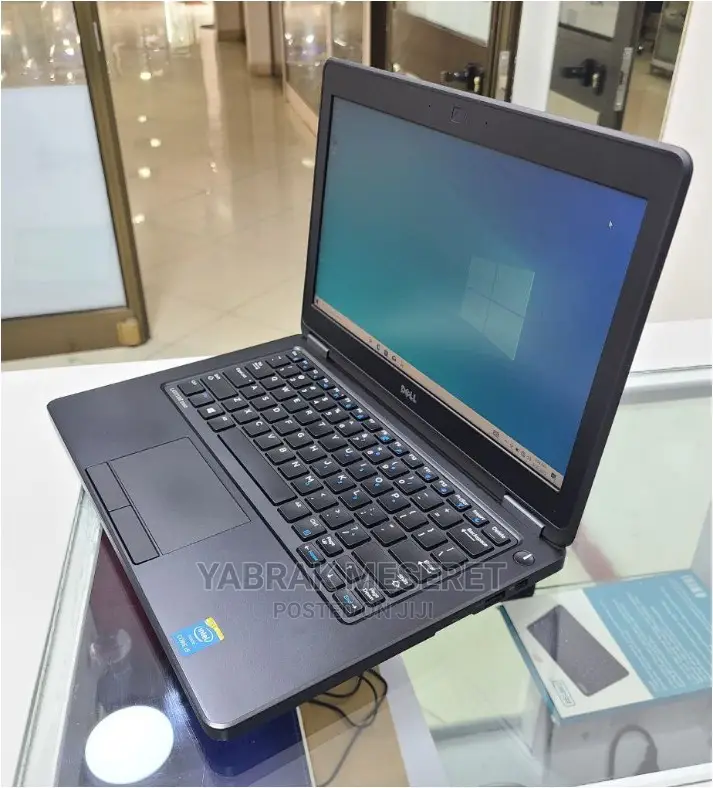 New Laptop Dell Latitude 12 E5250 8GB Intel Core I5 HDD 500GB