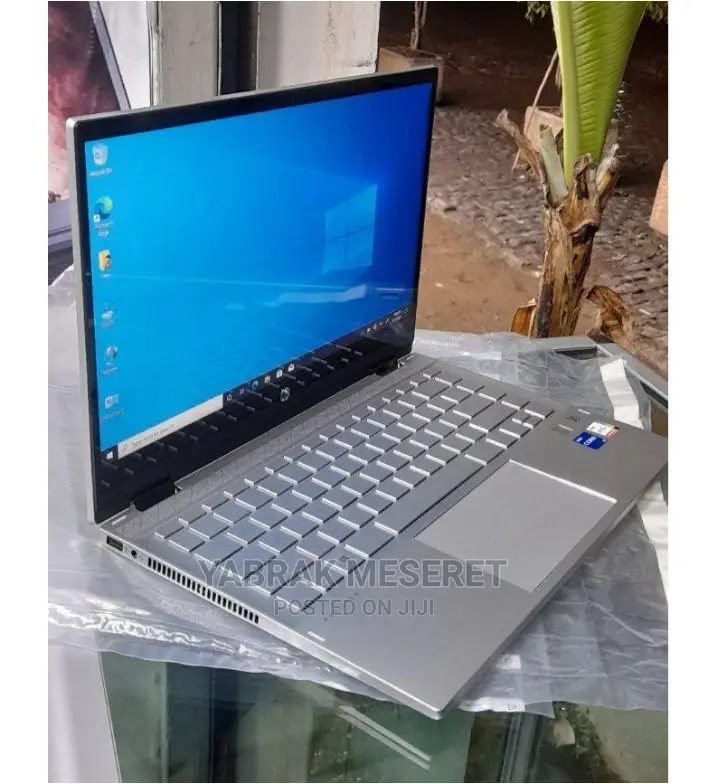 New Laptop HP Pavilion X360 8GB Intel Core I5 SSD 512GB