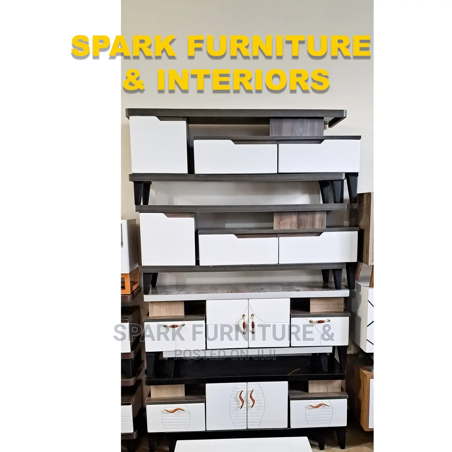 Stretchable (ማሳጠር እና ማስረዘም የሚችሉት) TV Stands 120cm