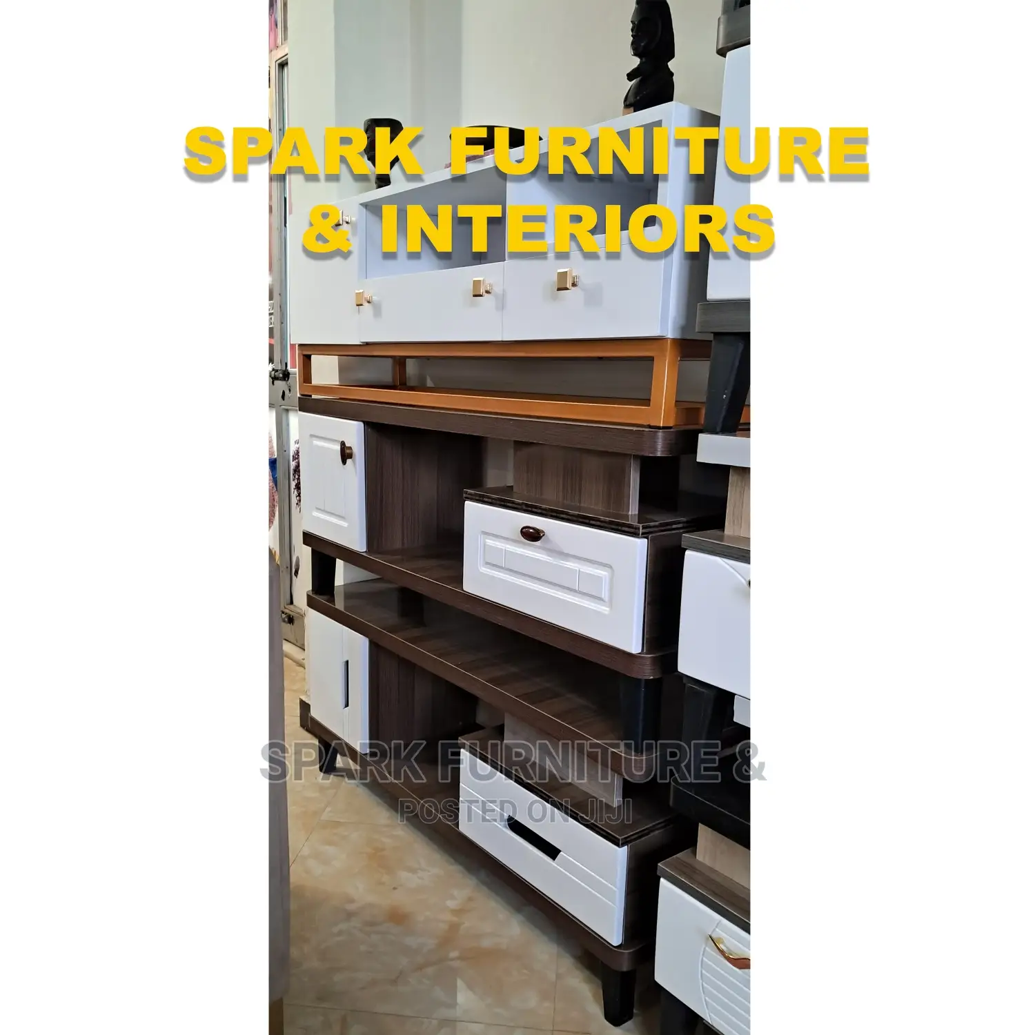 Stretchable (ማሳጠር እና ማስረዘም የሚችሉት) TV Stands 120cm