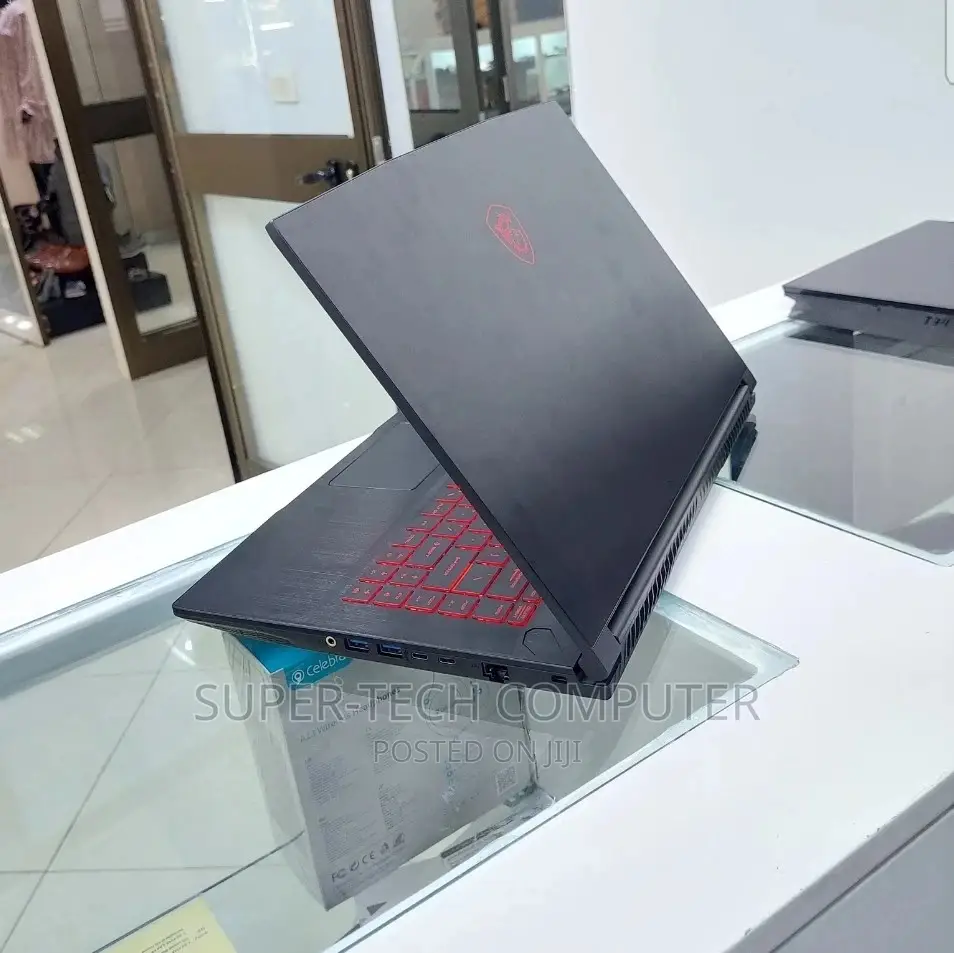 New Laptop MSI GF62 8RD 16GB Intel Core I7 SSD 512GB