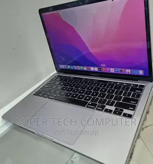 New Laptop Apple MacBook Pro 2020 M1 8GB Apple M1 Pro SSD 256GB