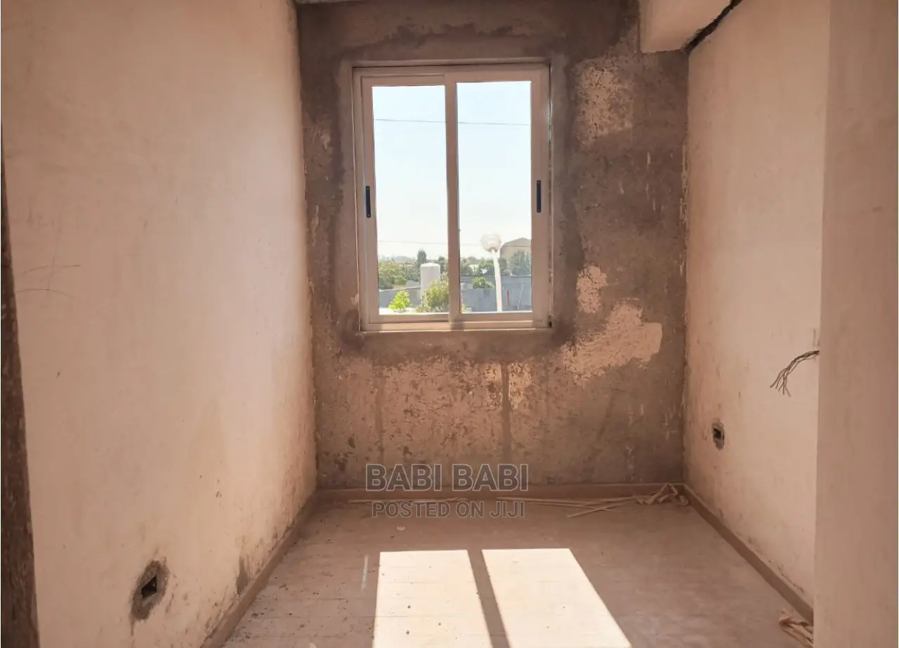 3bdrm Apartment in Luxury Apartment, Nifas Silk-Lafto for sale