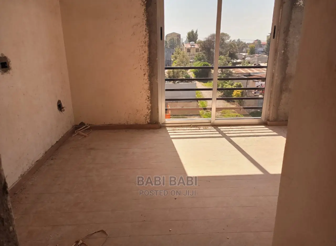 3bdrm Apartment in Luxury Apartment, Nifas Silk-Lafto for sale