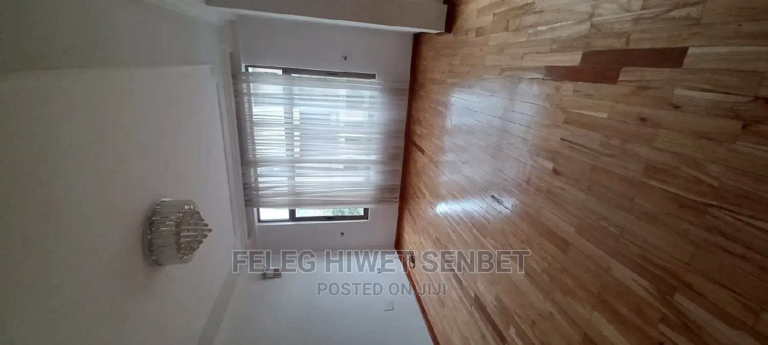 Furnished 5bdrm House in አአ, Bole for sale