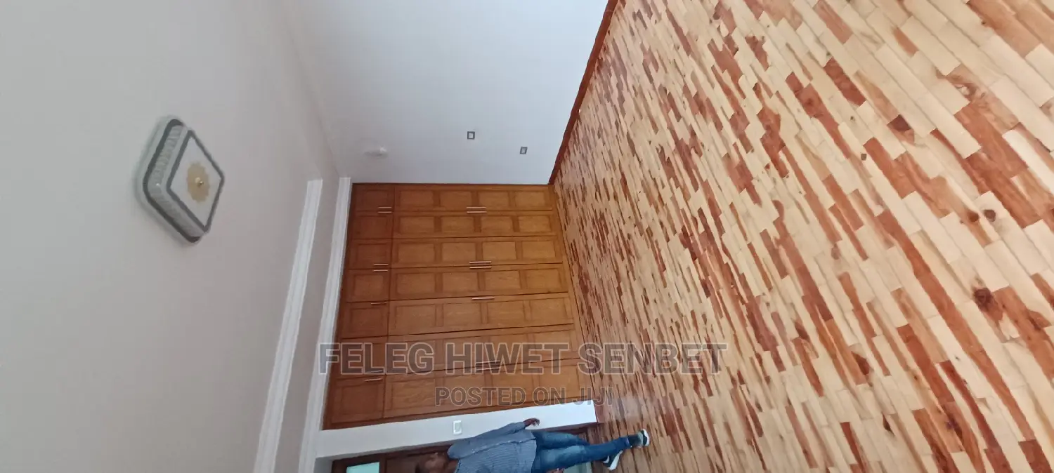 Furnished 5bdrm House in አአ, Bole for sale
