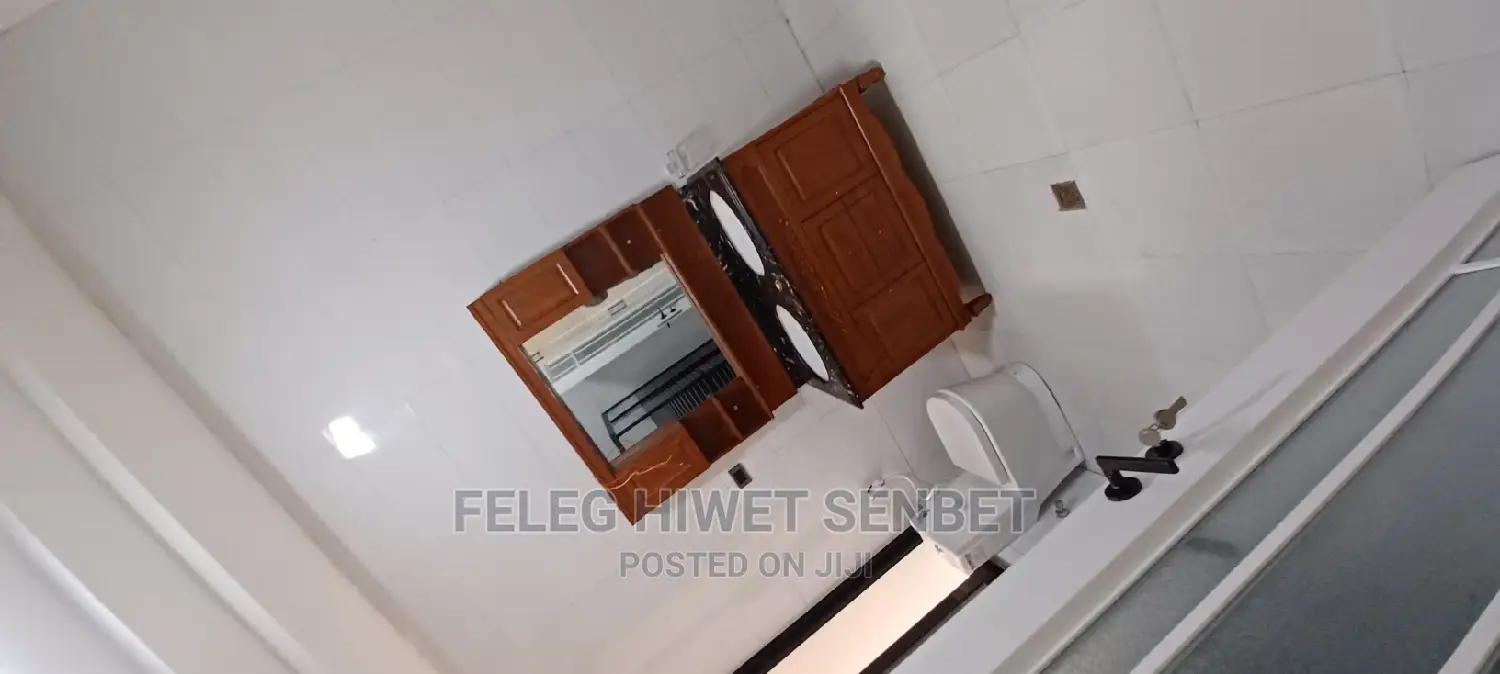 Furnished 5bdrm House in አአ, Bole for sale