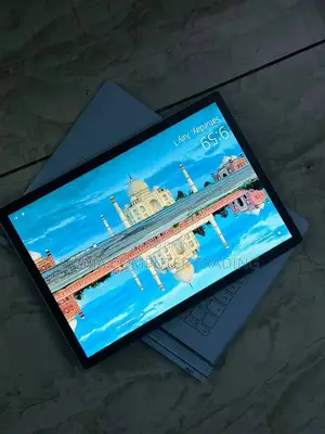 New Laptop Microsoft Surface Book 3 16GB Intel Core I7 SSD 256GB