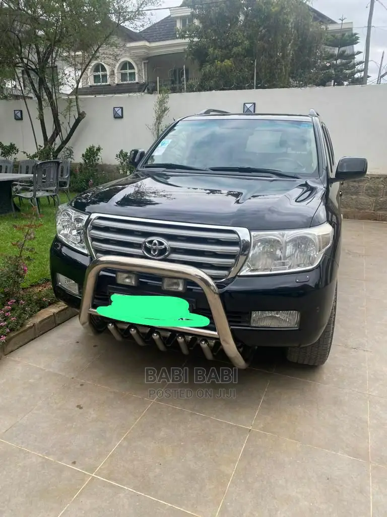 Toyota Land Cruiser 2011 Black