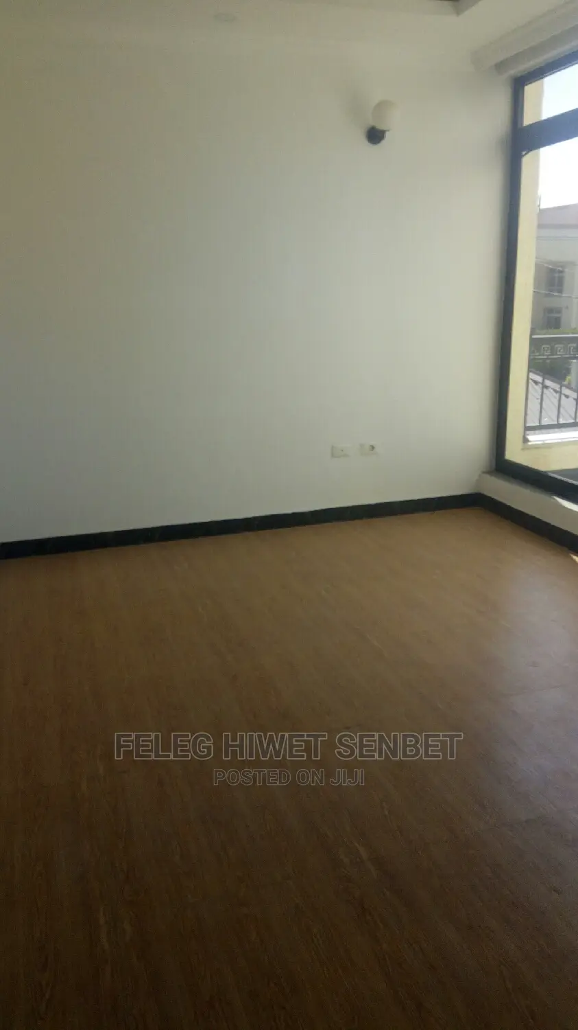 Furnished 6bdrm House in A.A, Bole for Sale