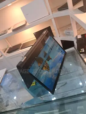 Photo - Laptop Lenovo ThinkPad Yoga 370 16GB Intel Core I7 SSD 512GB
