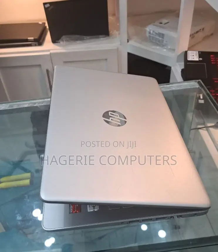 New Laptop HP 4GB AMD SSD 128GB