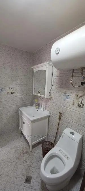 6bdrm House in አአ, Bole for sale