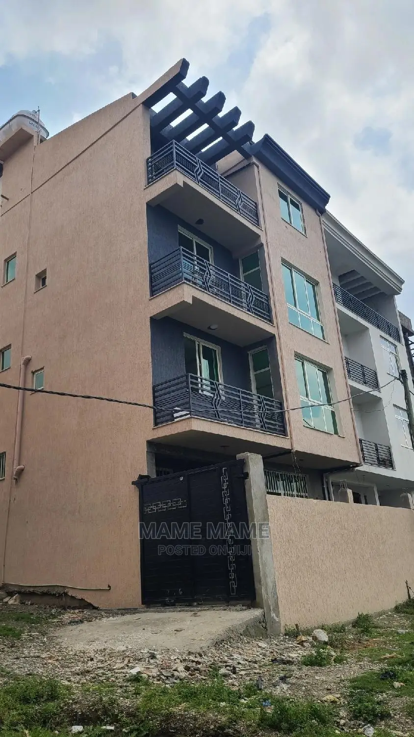 5bdrm House in Addis Abeba, Bole for rent