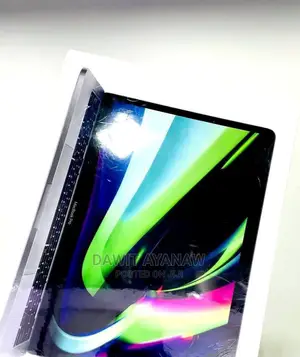 New Laptop 8GB Apple M1 Pro SSD 256GB