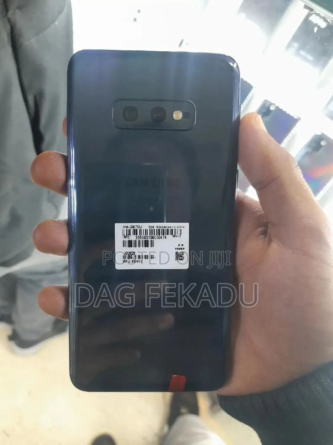 New Samsung Galaxy S10e 128 GB Black