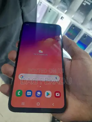 New Samsung Galaxy S10e 128 GB Black