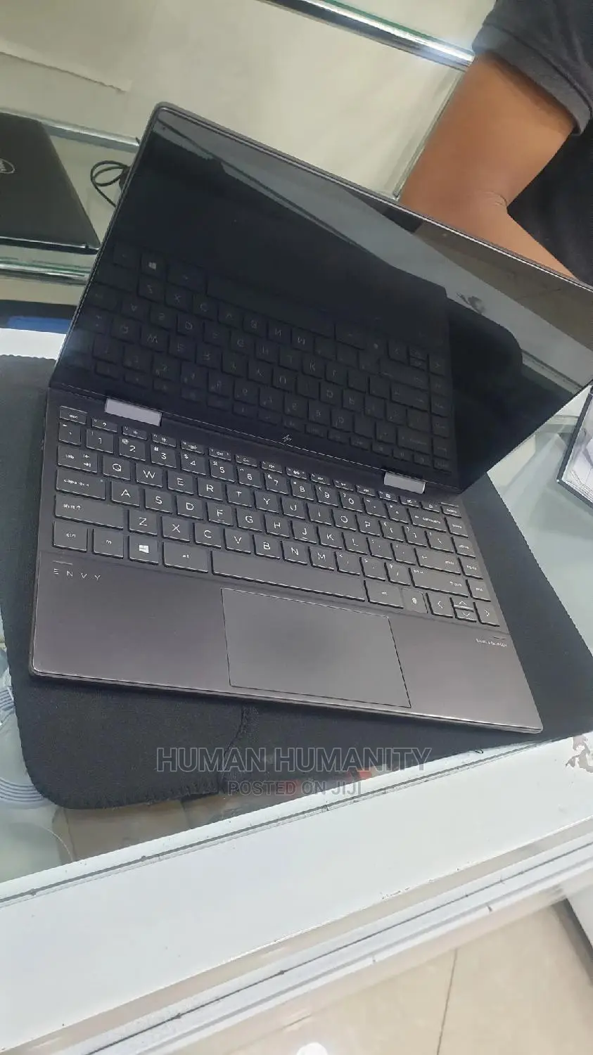 New Laptop HP Envy X360 8GB AMD Ryzen 5 SSD 512GB