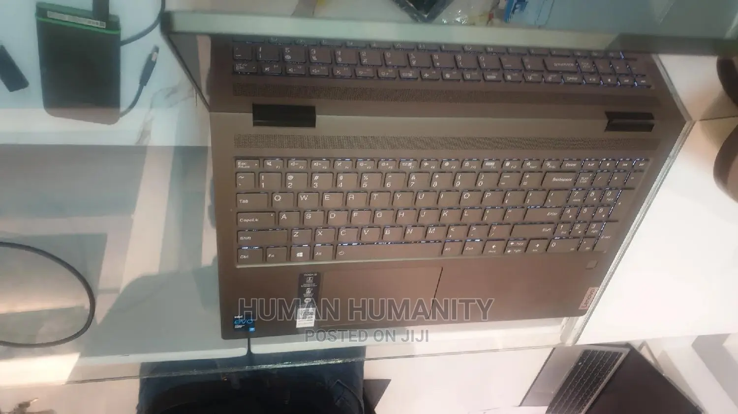 New Laptop Lenovo Yoga 700 12GB Intel Core I7 SSD 512GB