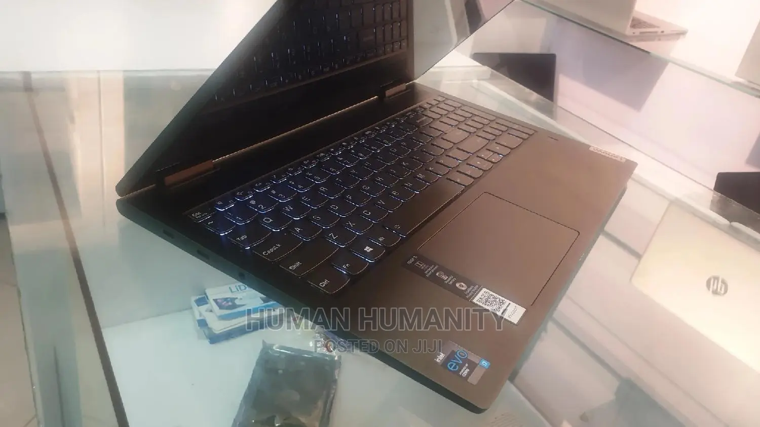 New Laptop Lenovo Yoga 700 12GB Intel Core I7 SSD 512GB