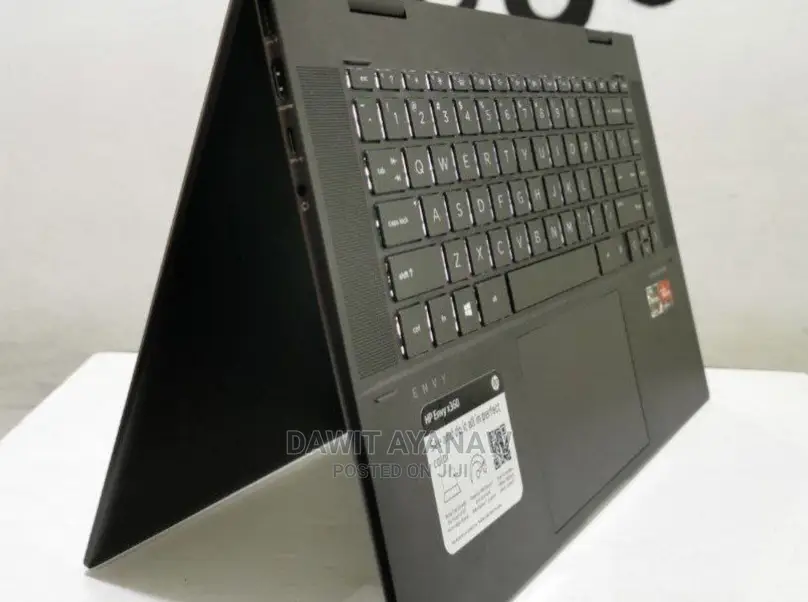 New Laptop 8GB AMD Ryzen 7 SSD 512GB