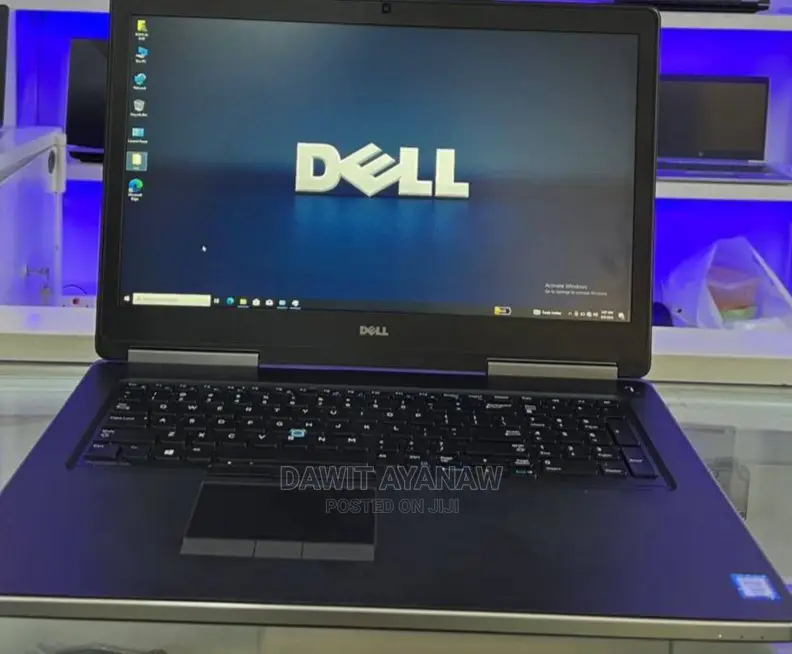 New Laptop Dell Precision 7720 16GB Intel Core I7 SSD 512GB