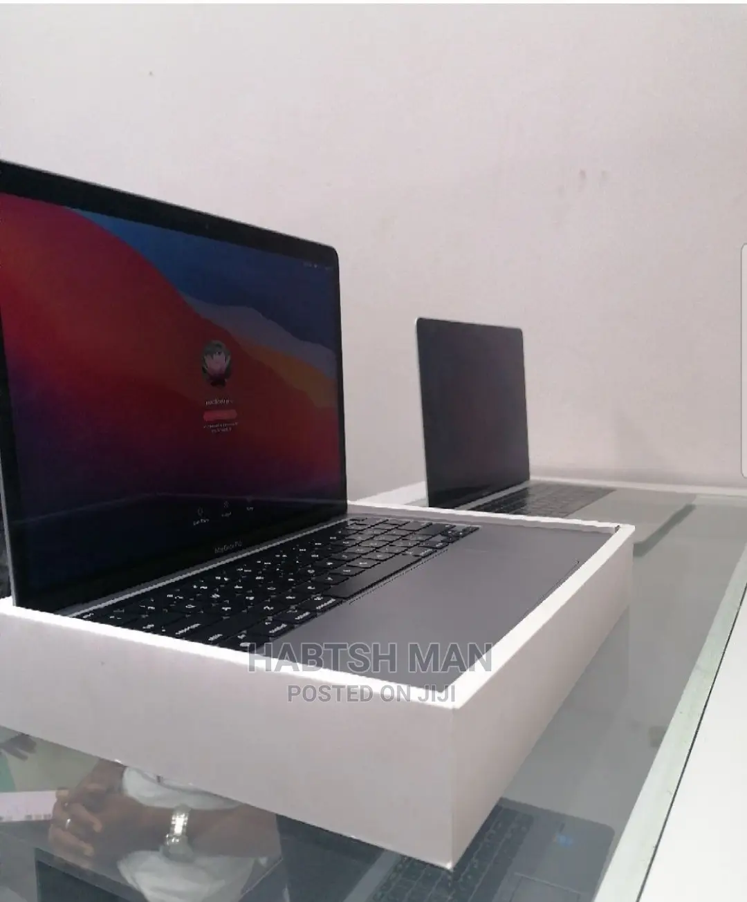 New Laptop Apple MacBook Pro M1 8GB Apple M1 Pro SSD 256GB