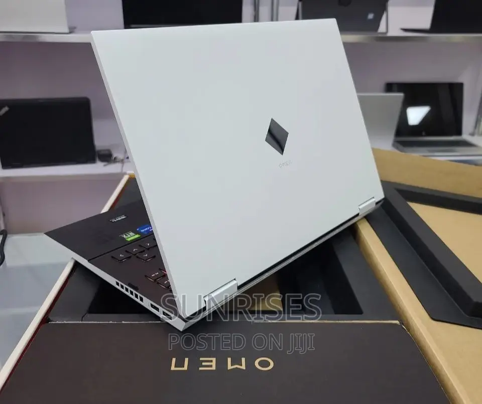 New Laptop HP Omen 15 16GB Intel Core I7 SSD 1T