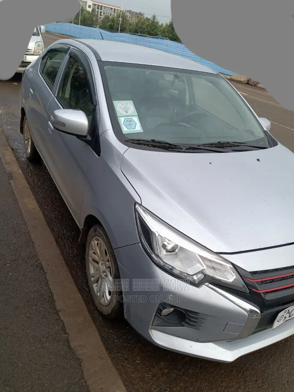 Mitsubishi Attrage 2021 Silver