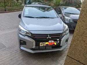 Mitsubishi Attrage 2021 Silver