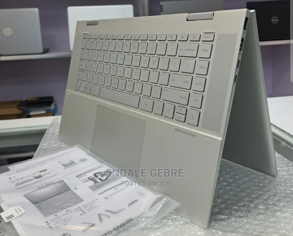 New Laptop HP Envy X360 16GB Intel Core I7 SSD 1T