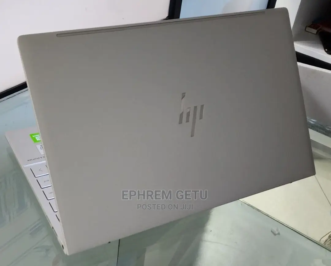 New Laptop HP Envy 14 16GB Intel Core I7 SSD 512GB