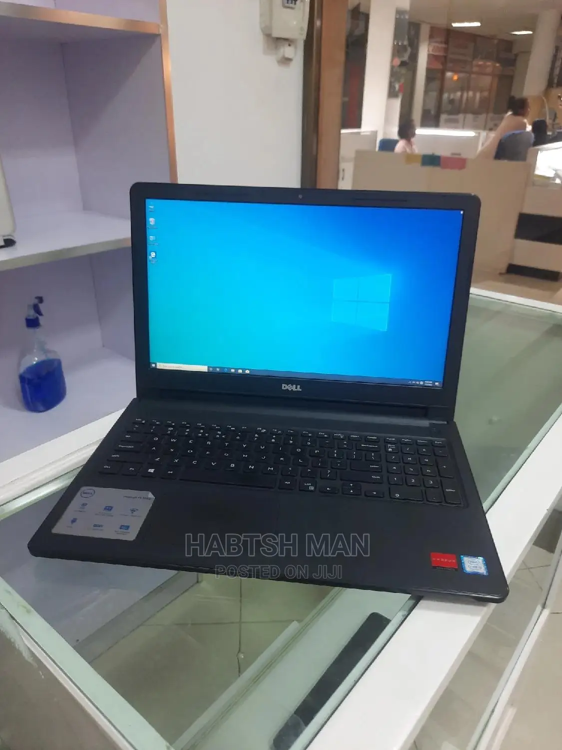 New Laptop Dell Inspiron 15 8GB Intel Core I5 SSD 1T