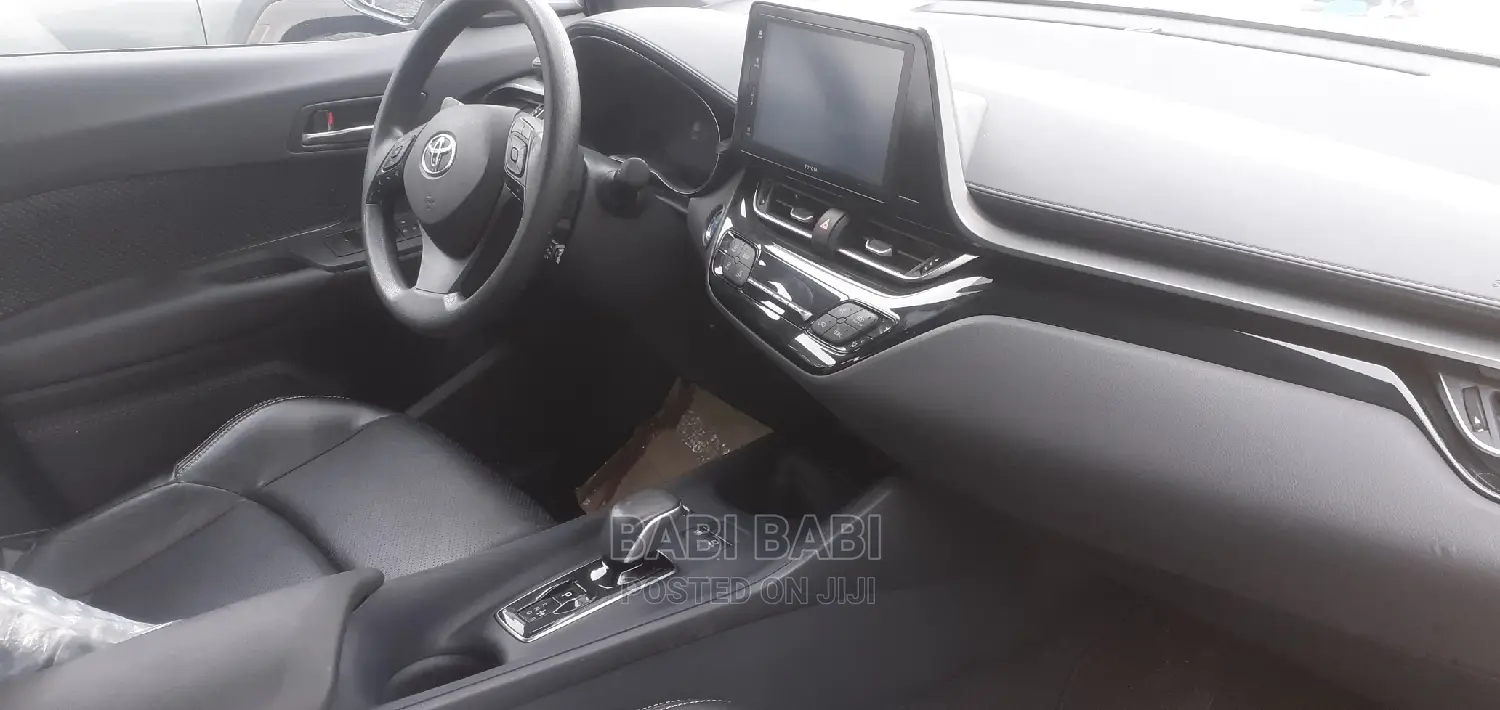 New Toyota C-HR 2023 White