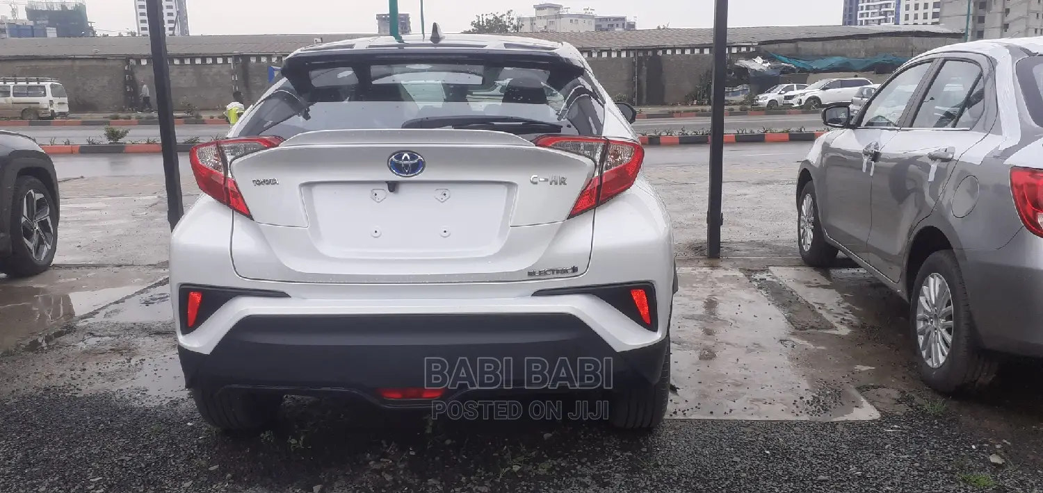 New Toyota C-HR 2023 White