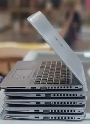 New Laptop HP 252 G3 8GB Intel Core I5 SSD 1T