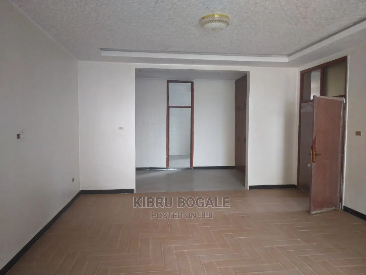 7bdrm House in Samit Cmc, Bole for sale