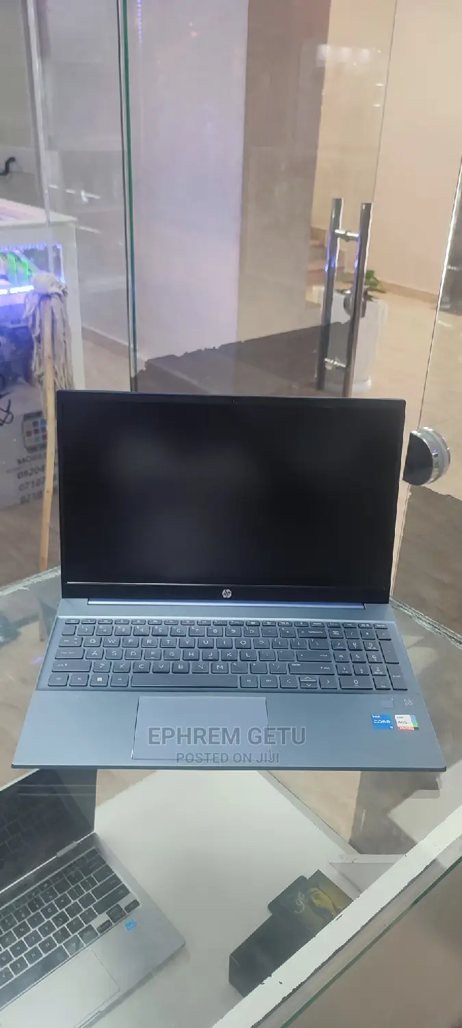 New Laptop HP Pavilion 15 8GB Intel Core I5 SSD 512GB